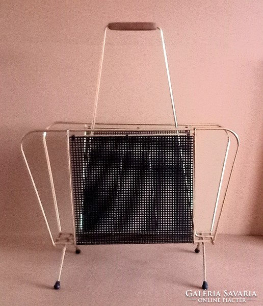 Mathieu Mathieu? Copper metal mesh modern newspaper rack negotiable.