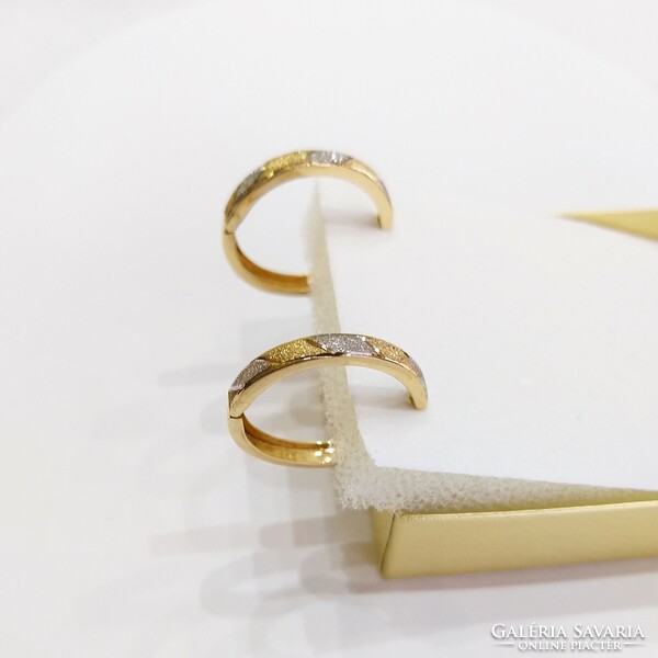 14 Carats, 3.05g. Yellow-white gold hoop earrings (no. 23/64.)