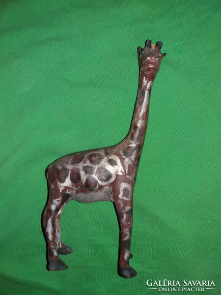 Old Africa hand-painted, one-piece wooden carved giraffe statue 27 x 16 cm as shown in the pictures