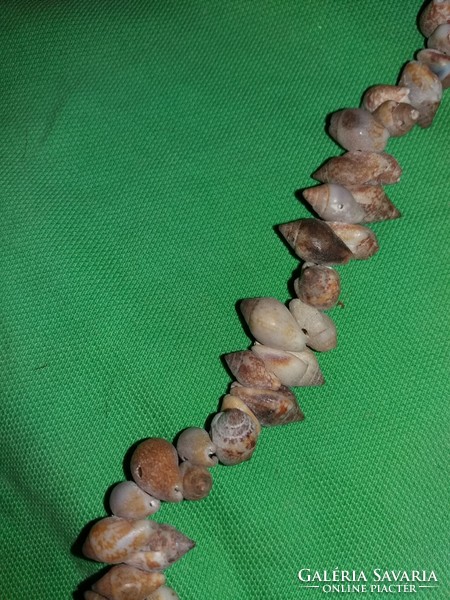 Régi Egyiptom / Afrika apró csigákból fűzött nyaklánc nagyon szép 58 cm a képek szerint 1.