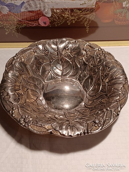 Silver-plated serving bowl with a nice pattern and no markings