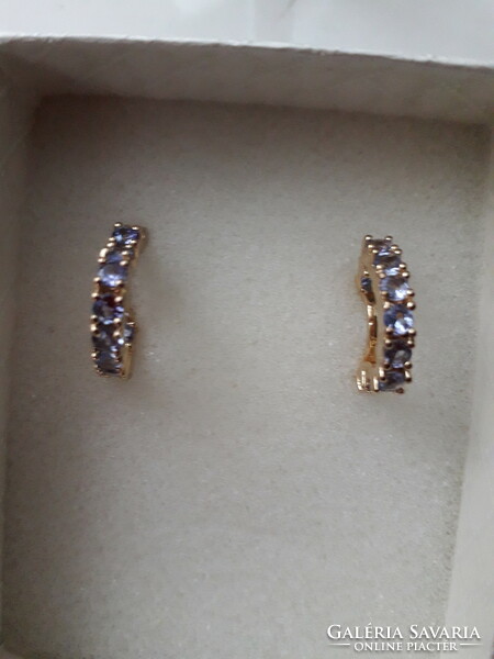 Gold-plated silver earrings with tanzanite stones