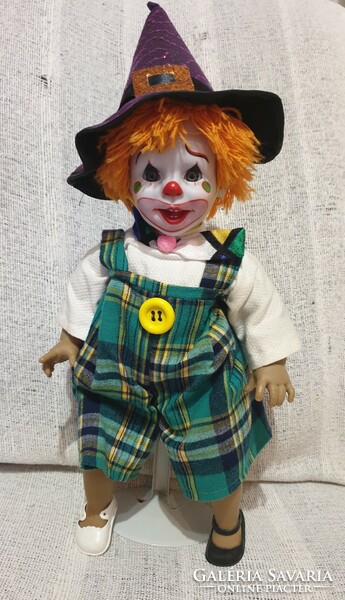 Clowns - smiling - not porcelain - for sale - 2 pieces