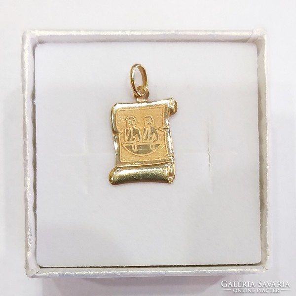 New 14 carat yellow gold Gemini horoscope pendant (no. 23/67.)