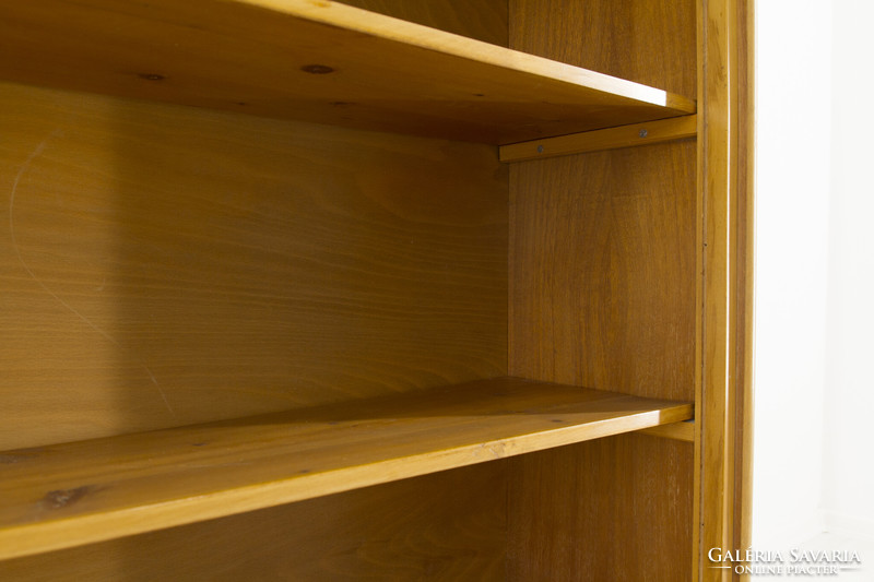 Retro shelf, bookshelf
