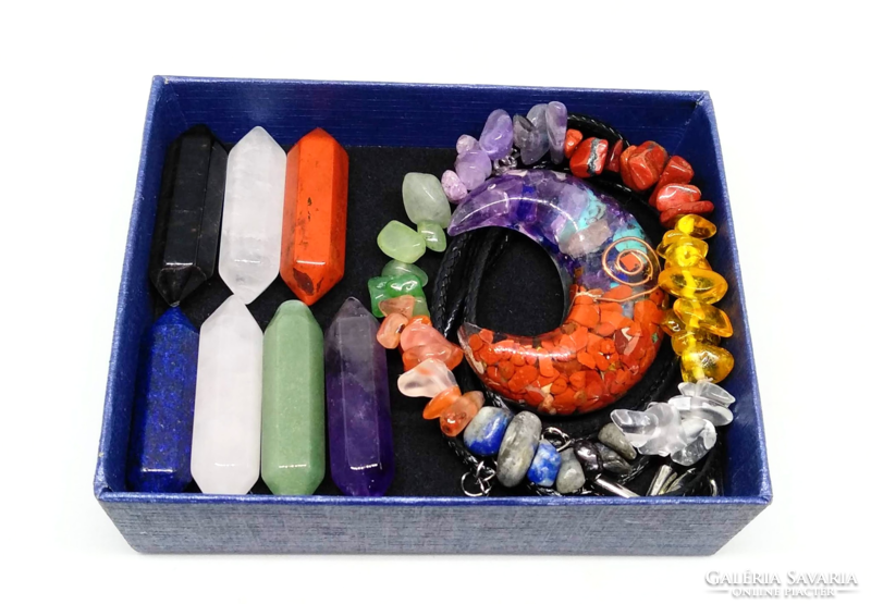 7 Chakra mineral set with moon pendant necklace and bracelet 27