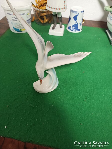 Hóllóháza porcelain seagull for sale