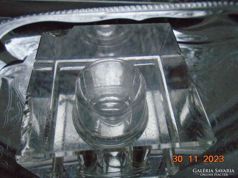 Solid crystal cube inkwell polished on art deco sheet