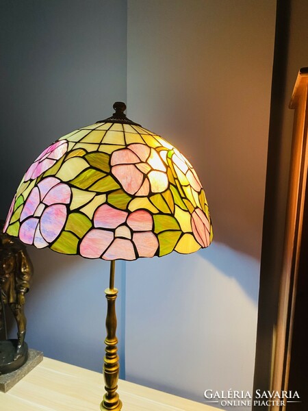 Tiffany table lamp