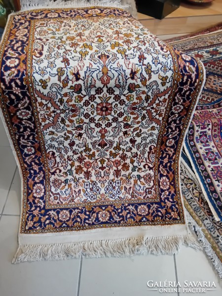 Kashmir selyem szőnyeg 3