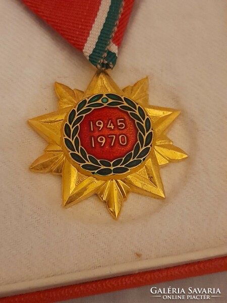 Liberation award jubilee commemorative medal, socialist souvenir, with award paper