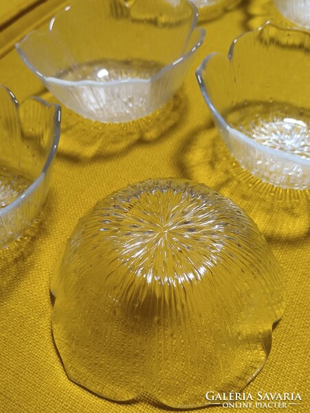 Tulip shaping glass compote set