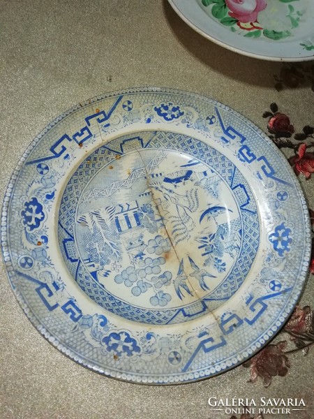 Antique wall plate cracked 21