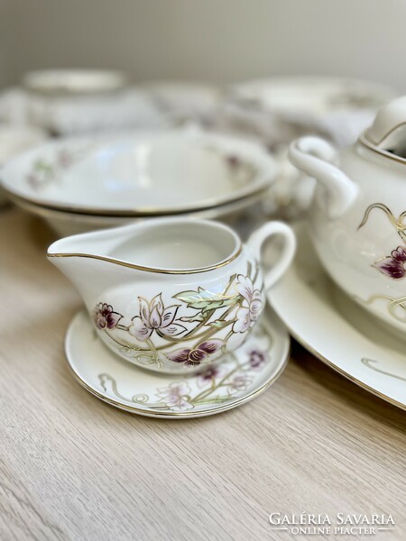 New Zsolnay spring dinner set complete with 71 pieces