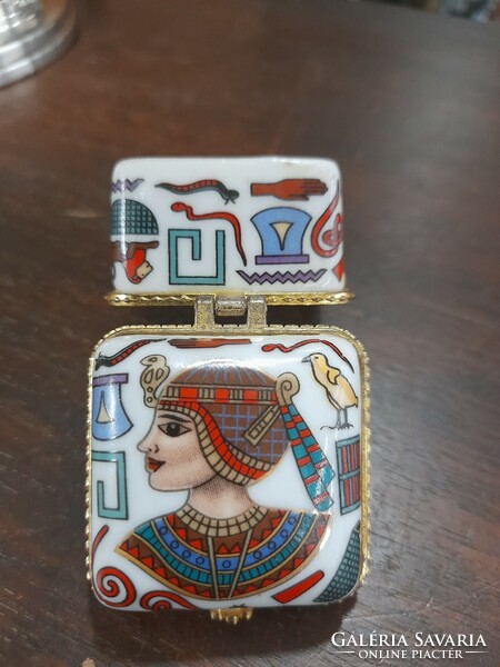 Egyiptomi Kézi Festésű Porcelán Szelence,Doboz.