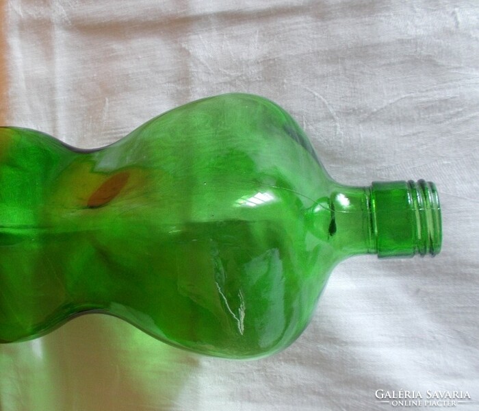 Zöld szögletes italos üveg butella,palack