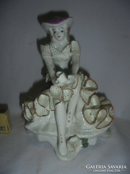 Porcelain lady, woman in ruffled dress - nipp, statue, figurine