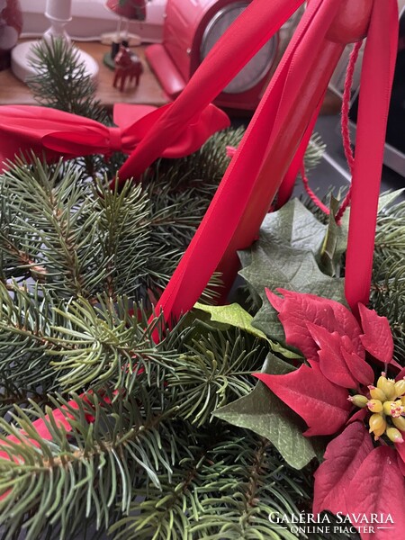 Scandinavian design Advent wreath holder with star base, stand