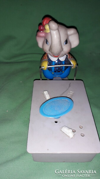 Antik Lemezáru fém lemezjáték gumifejű elefánt fagylaltoskocsival 8 x 15 x 13 cm a képek szerint