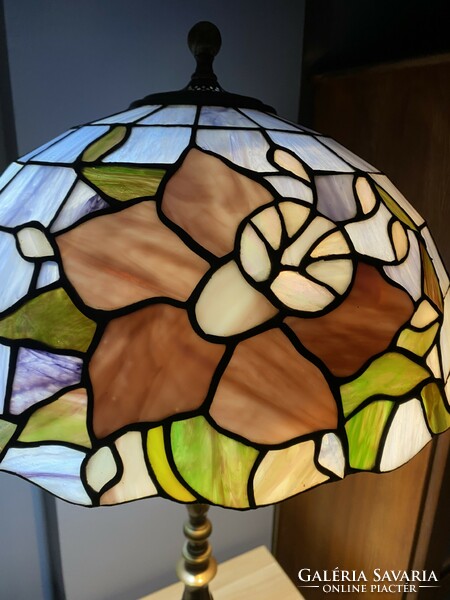 Tiffany table lamp