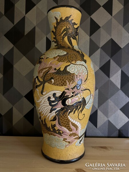 Floor vase with Chinese dragon pattern 46.5 cm