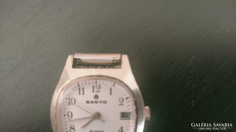 Sanyo women's quartz watch - faulty