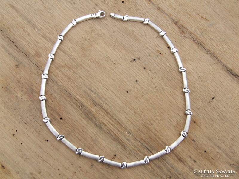 Silver necklace (221127)