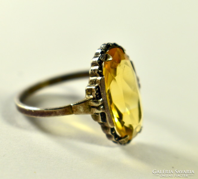 Spectacular polished - faceted stone silver ring