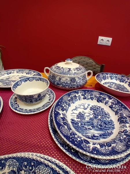 English! Staffordshire. Elizabethan tableware.
