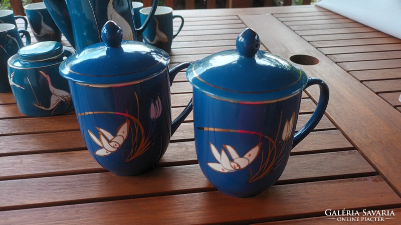 Azúrkék kézifestésű kínai kávéskészlet két fedeles teásbögrével
