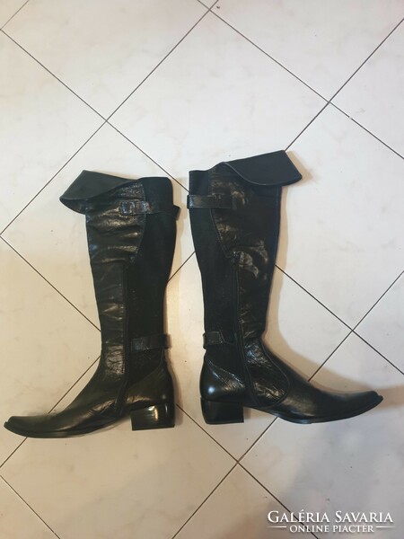 Black patent leather boots, size 39