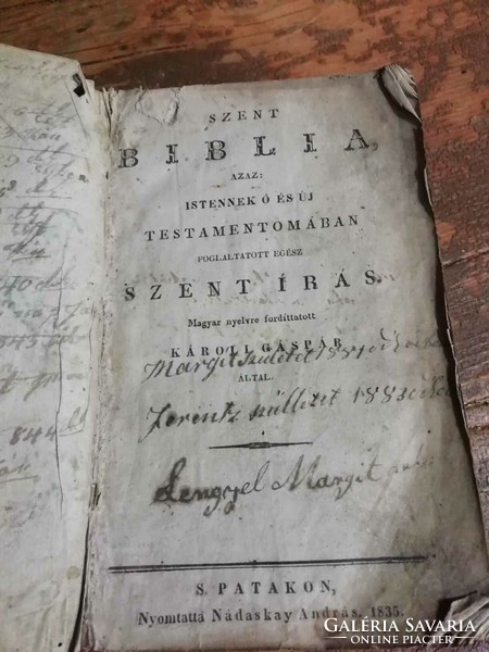 Károli Gáspár's Bible, 1835 edition, Hungarian language, leather-bound antique Bible, scripture