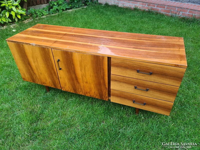 Retro sideboard commode