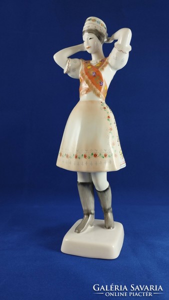 Hollóháza porcelain bride in folk costume