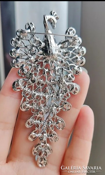 Strass stone, brooch in 2 colors