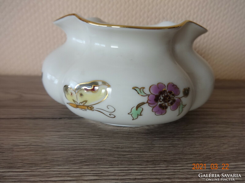 Zsolnay fluted vase with a butterfly pattern, kaspo