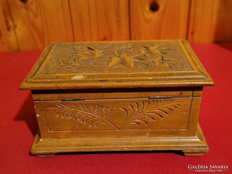 Antique box, jewelry box Tatra bath