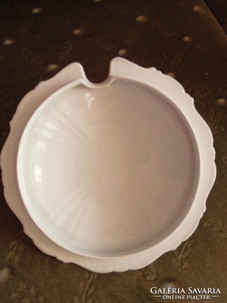 Zsolnay soup bowl with lid