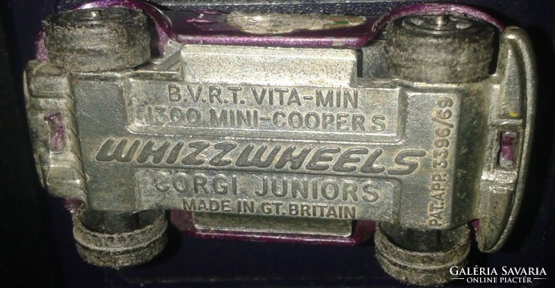 Corgi Juniors - WhizzWheels - B.V.R.T Vita-Min 1300 Mini-Coopers Made in Gt. Britain - fém alj
