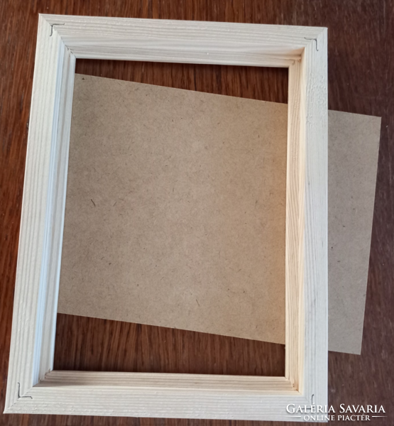 Picture frame (wood 21*27 cm)