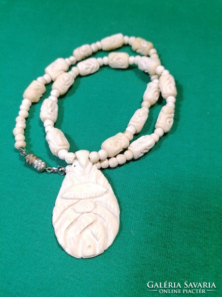 Carved Bone Necklace (1028)