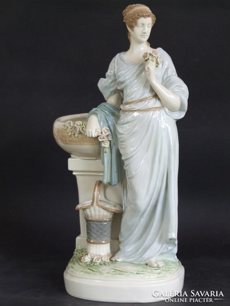 Large tour porcelain figurine (190727)