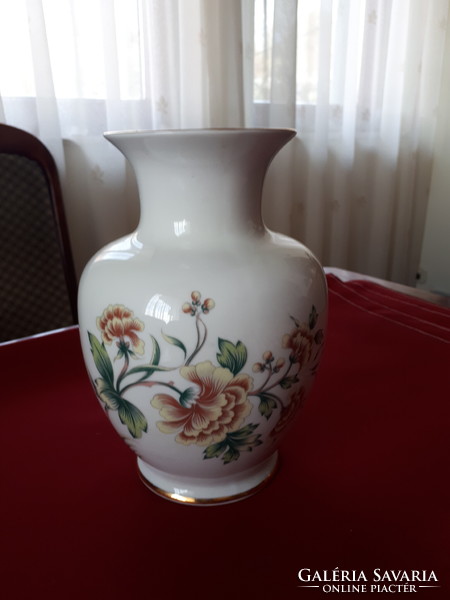 Virágmintás hollóházi porcelán váza