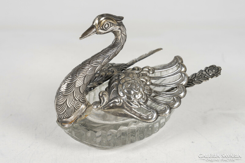 Silver swan-shaped spice holder set in gift box