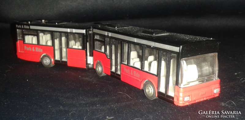 Siku 1617 MAN csuklós busz "Park & Rdte" 1:87-