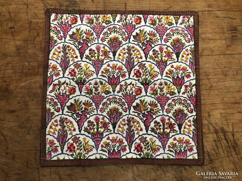 Új kézi készítésű párnahuzat, textil