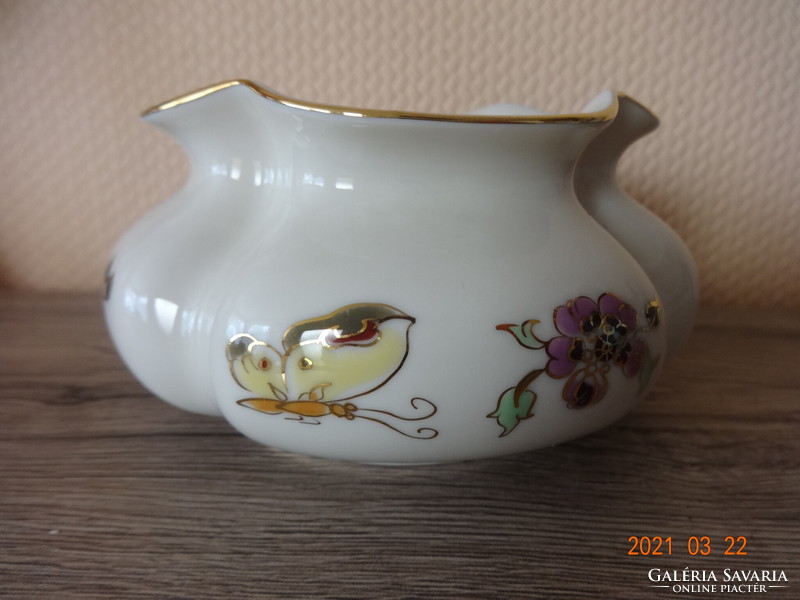 Zsolnay fluted vase with a butterfly pattern, kaspo