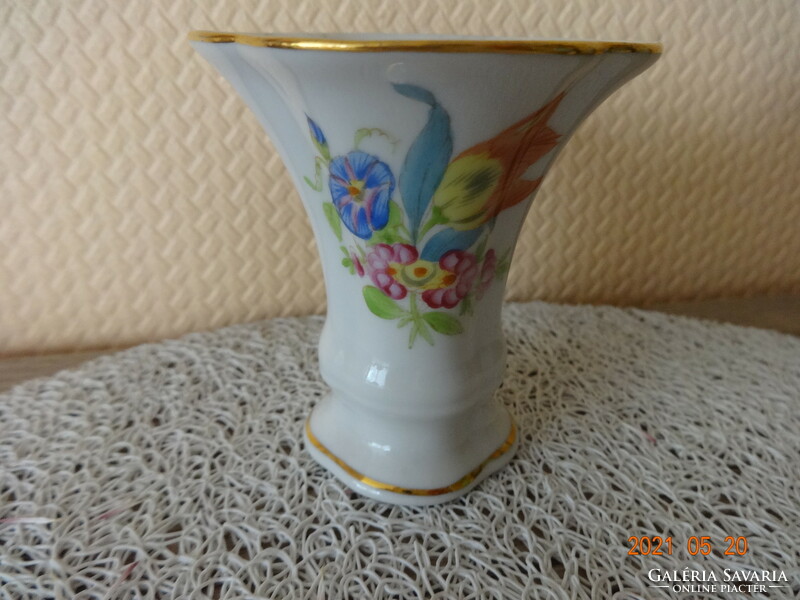 Régi, virágmintás Herendi porcelán mini váza, 7 cm