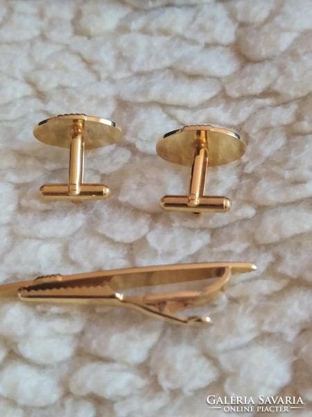 Cufflinks with tie pin!