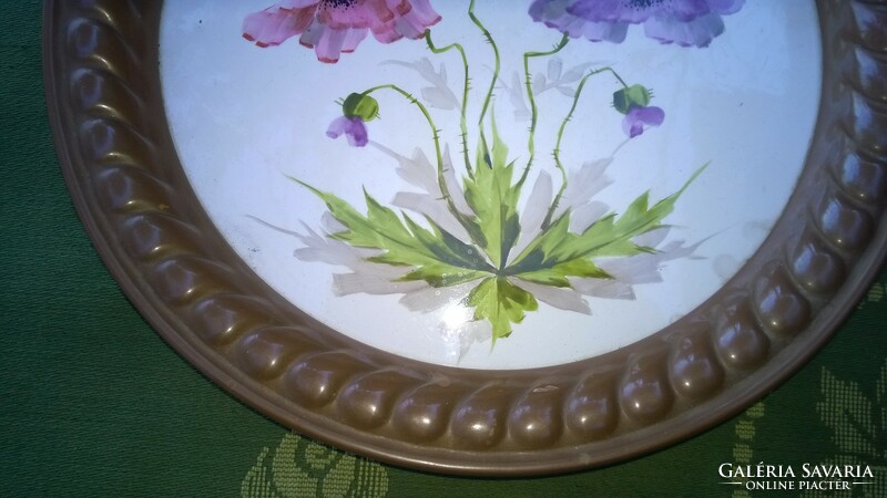 Antique majolica serving bowl with copper rim, poppy motif. Flawless chin. Diameter 31 Cm also as a gift